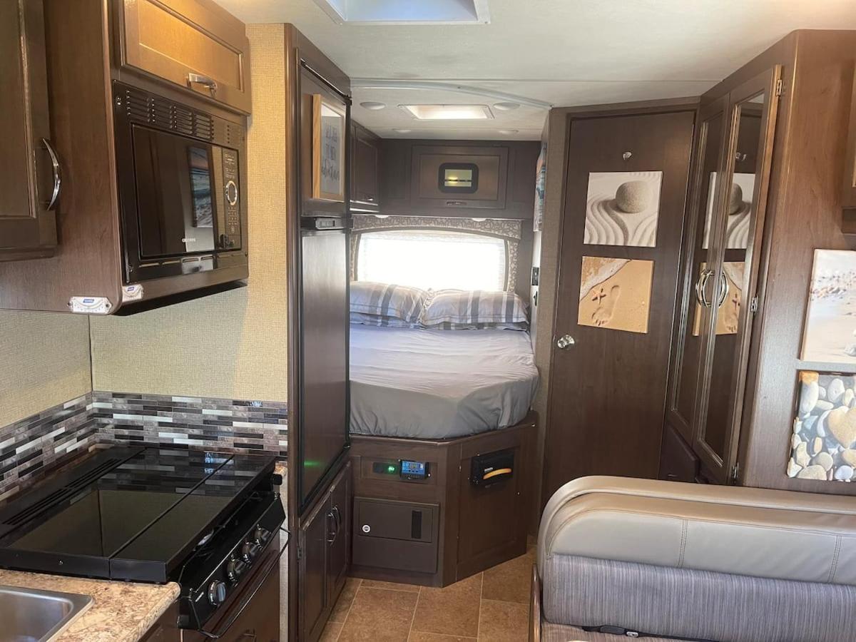 Aj-Xl Rv Rental Los Angeles Exteriör bild